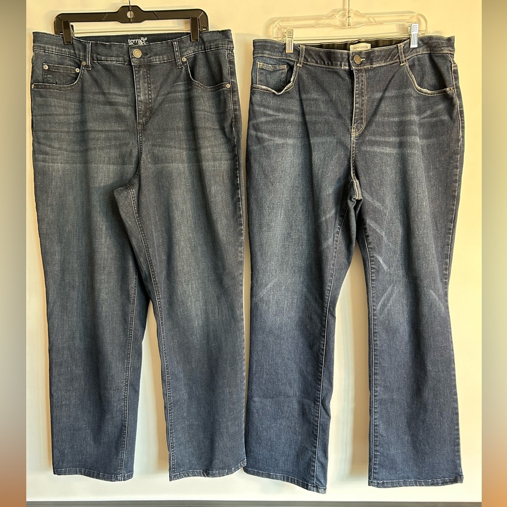 LOT OF (2) WOMAN JEANS REWIND 18W AND TERRA & SKY 18W STRAIGHT COTTON BLEND